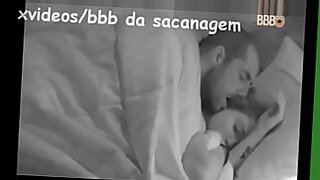 Uma garota gostosa fica selvagem em um vídeo de sexo BBB 2019.