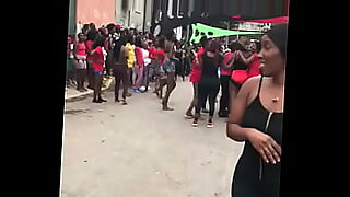 Le ragazze più calde dell'Angola raggiungono nuove vette di piacere.